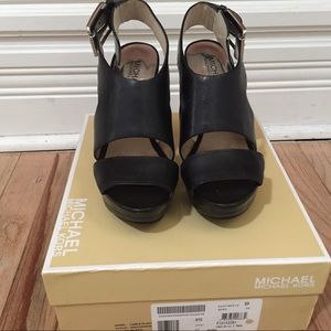 Michael Kors Carla Platform Black Leather size 6.5